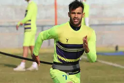 مهاجم مورد نظر پرسپولیس از تیمش اخراج شد