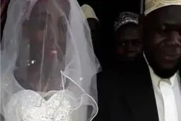 عروس دو هفته پس از ازدواج، مرد از آب در آمد!