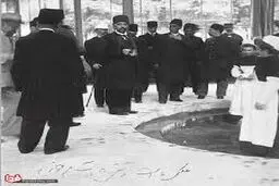 ۲۶ دی ۵۷ به زبان ساده