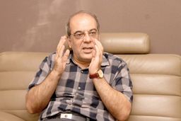 عباس عبدی: شورای نگهبان در برابر رد صلاحیت‌ها پاسخی دارد؟