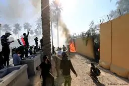 انفجار بمب در مسیر خودروی وابسته به سفارت آمریکا در بغداد