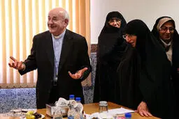 روایت زنی که تا یک قدمی خبرگان رفت و برگشت!