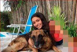 اقدام خطرناک دختر جوان در گرفتن عکس یادگاری با سگ!