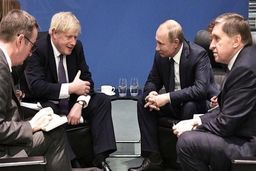 جانسون برای پوتین خط و نشان کشید