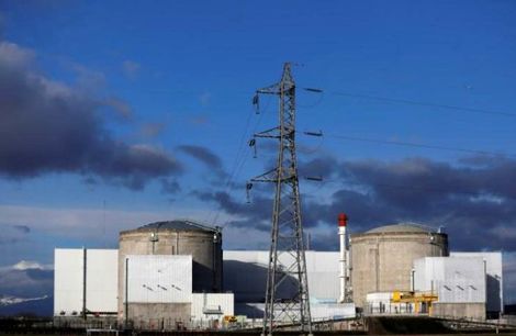 فرانسه ۱۴ راکتور هسته‌ای خود را تعطیل می‌کند