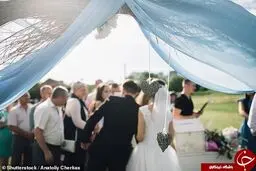 درخواست عجیب عروس از مهمانان مراسم عروسی!