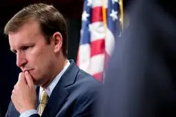 ترامپ با کم‌اهمیت جلوه دادن خسارات عین‌الاسد موجب انحراف افکار عمومی شد