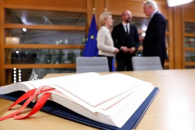 اتحادیه اروپا هم برگزیت را امضا کرد/ پایان اتحاد لندن و بروکسل