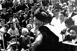 قیام ۶ بهمن؛ روزی که آیت‌الله کاشانی مردم را برای ملی شدن نفت به صحنه آورد
