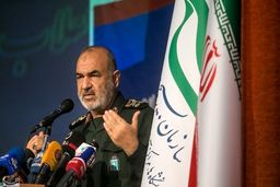 سردار سلامی: بسیج نقطه کانونی عزت امت اسلامی است