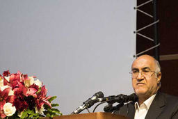 استاندار کرمان: گزارش حادثه تشییع پیکر شهید سلیمانی در کرمان را به مردم اعلام خواهیم کرد