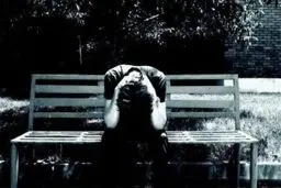 انسان‌ها در ۴۷ سالگی احساس بدبختی می‌کنند