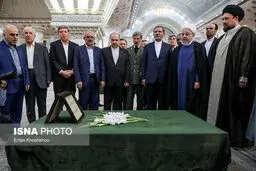 تجدید میثاق رییس جمهوری و اعضای هیات دولت با آرمان های امام راحل