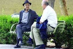 حداقل حقوق بازنشستگان ۲ میلیون و ۵۰۰ هزار تومان می‌شود؟/ زمان واریز عیدی مشخص شد