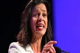 مقام دولت «اوباما» از یک شرکت جاسوسی صهیونیستی استعفا داد