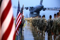 نماینده عراقی خطاب به آمریکا: از کشورمان بروید، زیرا ما از شیطان اکبر متنفریم