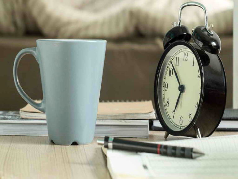 ۷ دمنوش گیاهی خواب آور که بهتر از هر قرص خوابی هستند!