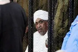 سودان، عمر البشیر را به دادگاه بین المللی تحویل می دهد