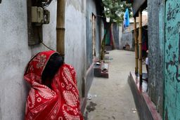 تشییع جنازه رسمی، افتخار کارگران جنسی بنگلادش (+عکس)