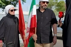 بخشی از پاسخ های مردم در مراسم تشییع رهبر شهید در قم به سؤال خبرنگار خبرهای فوری مهم که در قالب یک ویدیو منتشر شد+ ویدیو