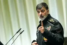 رادان: تا پای جان برای انقلاب ایستاده‌ایم