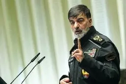 رادان: تا پای جان برای انقلاب ایستاده‌ایم