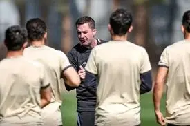 کدام ۲بازیکن پرسپولیس کتک‌کاری کردند؟  پرسپولیس در وضعیت قرمز