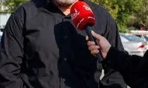 بغض مرد یزدی در مراسم وداع با رهبر شهید: اگر می‌توانستم با رهبر شهید حرف بزنم، فقط میگفتم دوسش دارم+ ویدیو