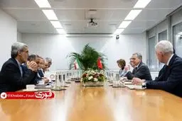 مذاکرات آمریکا-ایران و همکاری‌های اقتصادی محور سفر شریف به چین