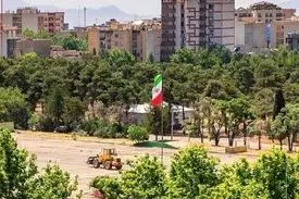 پادگان ۰۶ پارک می‌شود