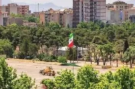 پادگان ۰۶ پارک می‌شود