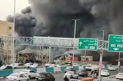 فوری | ملکی: آتش‌سوزی بازارچه جنت بسیار گسترده است + ویدیو