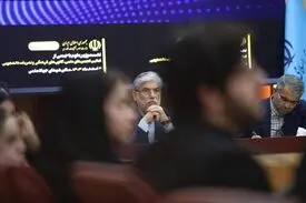 وزیر علوم پشت دانشجویان معترض درآمد؛ نگران جان و امنیت‌شان هستم