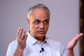 زیدآبادی: کشور را با «دموکراسی مصباح» اداره کنید، ما راضی هستیم!