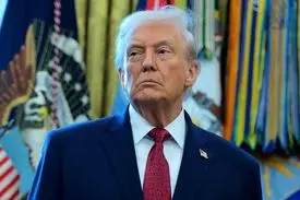 ادعای سی‌ان‌ان: ترامپ همچنان در حال بررسی گزینه‌های خود است؛ هیچ نشانه‌ای از اتخاذ تصمیم نهایی درباره ایران وجود ندارد