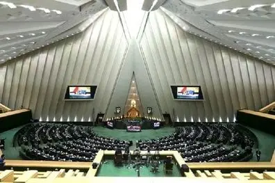 کمیسیون امنیت ملی مجلس: نیروهای مسلح تا لحظه تحقق پشیمان‌کننده‌ترین ضربت، دست از ماشه بر نخواهند داشت