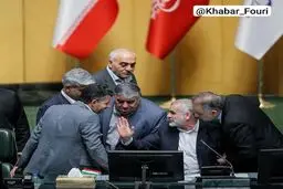 نیکزاد: استیضاح وزرا به‌زودی تعیین تکلیف می‌شود