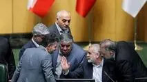 نیکزاد: استیضاح وزرا به‌زودی تعیین تکلیف می‌شود