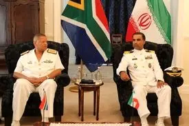 دیدار فرمانده ناوگروه ۱۰۳ نداجا با فرمانده نیروی دریایی آفریقای جنوبی