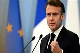 ماکرون: آمریکا در صدد مطیع کردن اروپا است؛ نظم استعماری را نمی‌پذیریم