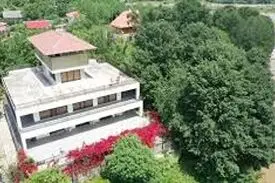بخش دیگری از اموال علی کریمی به نفع مردم توقیف شد