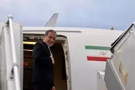 بلومبرگ: عراقچی فردا عازم ژنو می‌شود